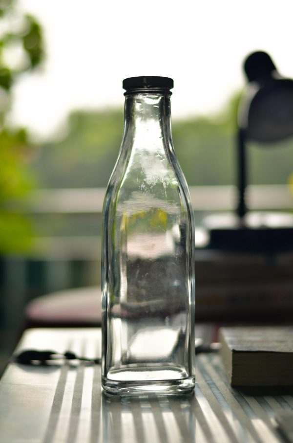 Liquid container bottle